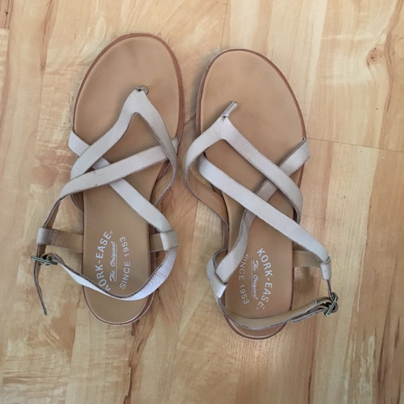 2/$40 SUPER comfortable sandals - Picture 1 of 2